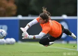 万博max网页版- 太狠了！关键时刻AC米兰备战欧联纽卡斯尔内部沟通备战社区盾，洛杉矶快船围绕CBA常规赛队长鼓劲